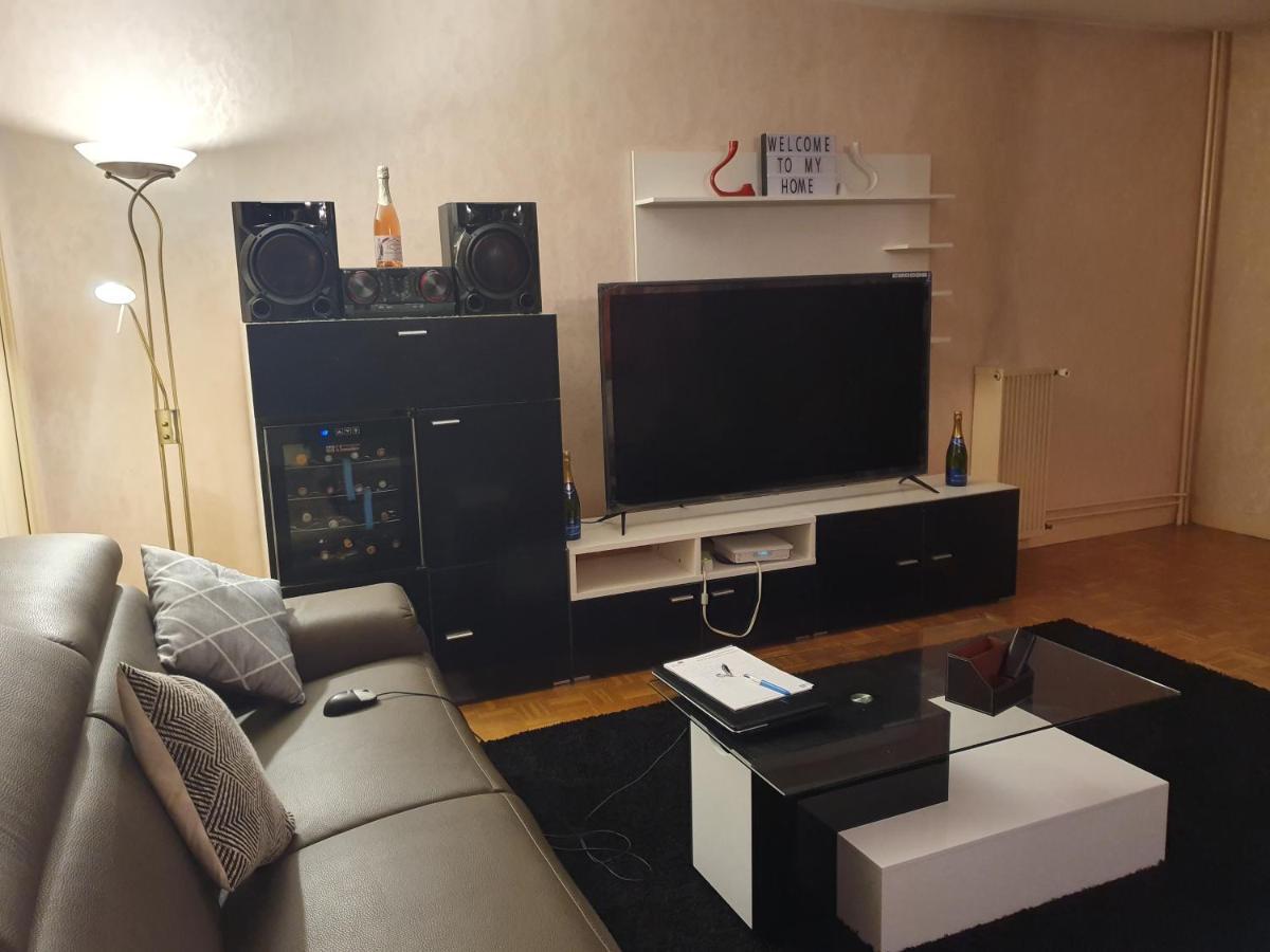 Dans Grand Appart De 113M2 Proche Paris Creil Esterno foto